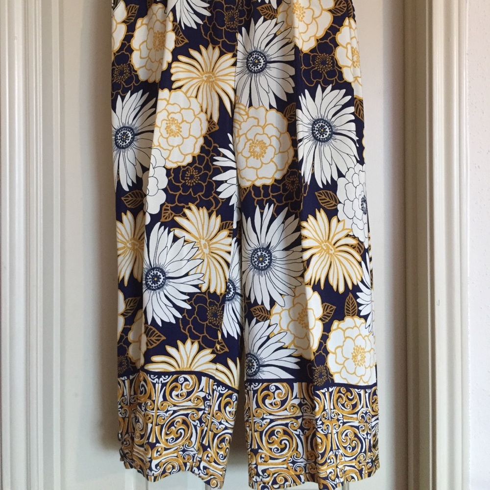 Stretchy Weekend Clothes Line Pants Size L